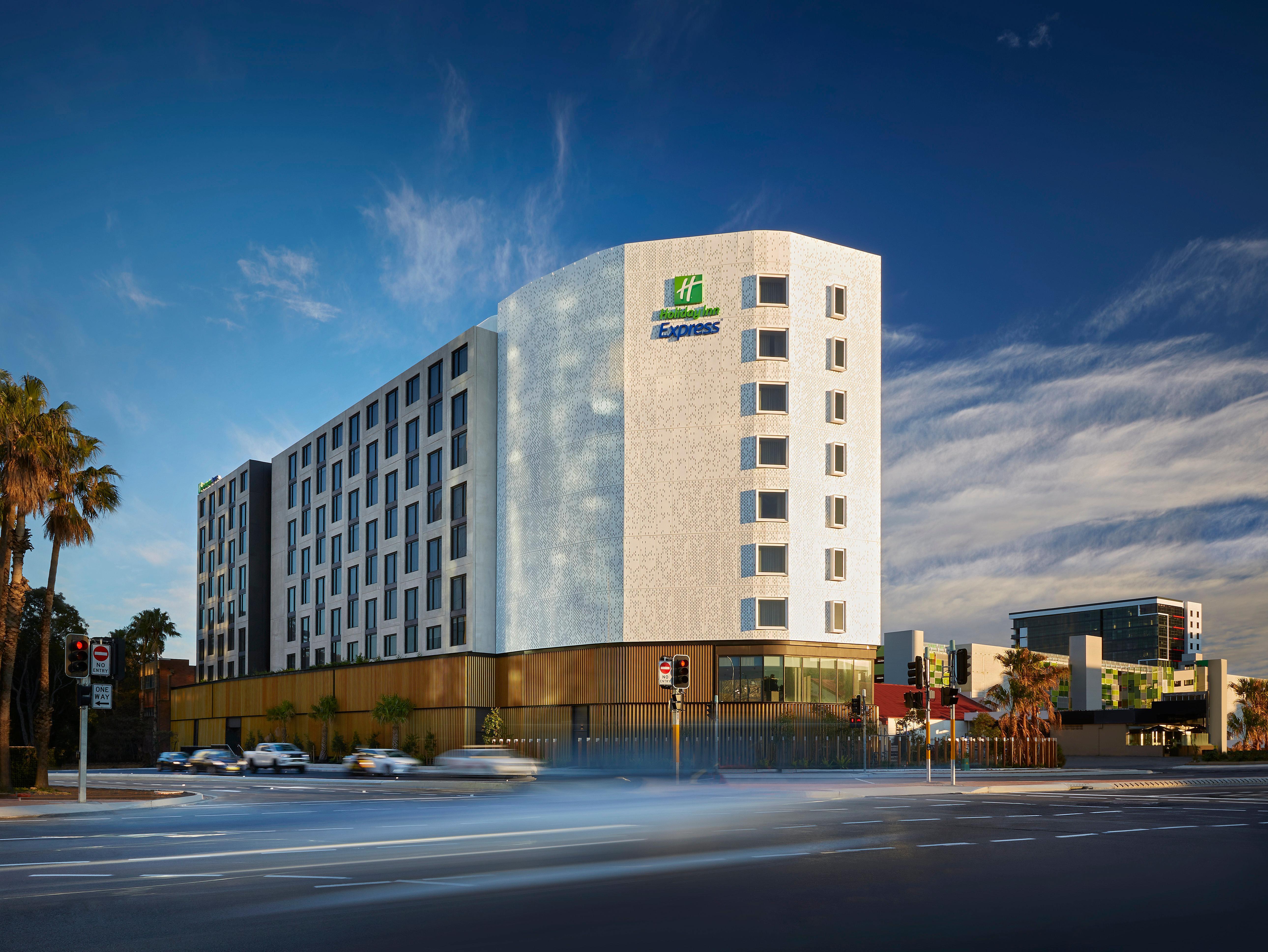 Holiday Inn Express Sydney Airport, An Ihg Hotel Exterior photo